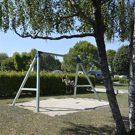 Camping Montmorency Campingplatz Bourbonne-les-Bains